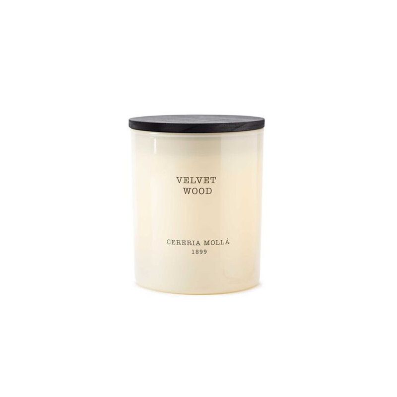 Mariella-Cereria-Molla-Doftljus-velvet-wood-produktbild-1