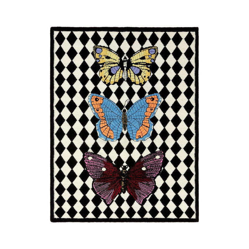 Mariella-Rug-Farfalle-e-losanghe-Fjäril-Matta-Fornasetti-CC-Tapis-Kollektion-produktbild