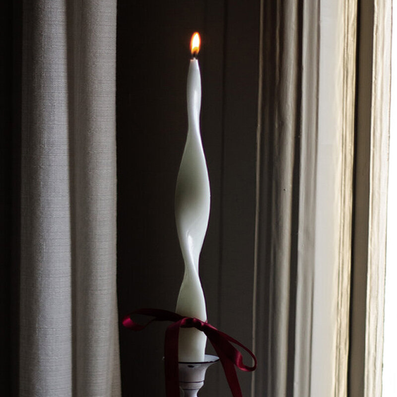 Mariella-white-30cm-snurrljus-miljöbild