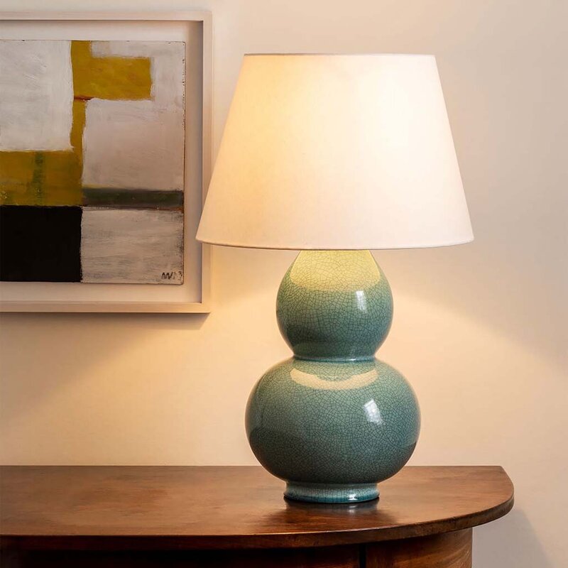 mariella-belysning-bordslampa-vaughan-table-lamp-avebury-duck-egg-miljojbild