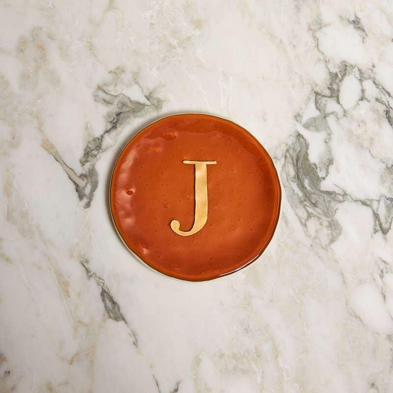 mariella-italien-keramik-bostaven-J-amber-produktbild-