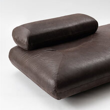 Mariella-Gallotti-Radice-orma-soffa-närbild