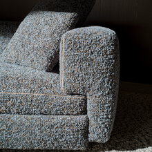 Mariella-Molteni-Edmond-Soffa-sofa-närbild