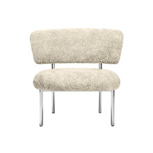 Mariella-fatolj-lounge-chair-sheepskin-oyster-produktbild1