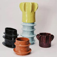 Mariella-flowerpot-dark-blue-molly-miljöbild