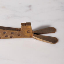 Mariella-kangaroo-bottle-opener-detaljbild