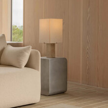 Mariella-nonna-table-lamp-travertine-miljöbild-2