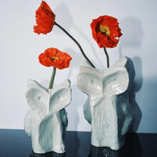 Mariella-owlvase.light-blue-miljöbild