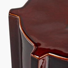 Mariella-serax-sidobord-geometrical-pawn-detaljbild