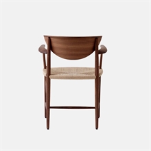mariella-and-tradition-drawn-chair-hm4-walnut-valnot-baksida