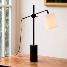 mariella-belysning-bordslampa-slim-vaughan-farnm´ham-desk-lamp-bronze-miljobild