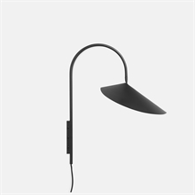 mariella-ferm-living-arum-wall-lamp-vagglampa-svart