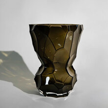 mariella-hein-studio-smoke-reflections-new-vase-