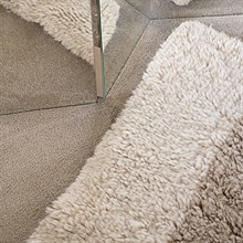 mariella-layered-matta-carpet-bird-in-space-detaljbild-1
