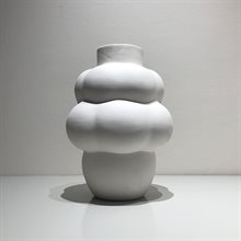 mariella-louise-roe-vase-balloon-04-vit-keramik