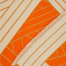 mariella-missoni-Nastri-135x190-cm-wool--cashmere-and-silk-close-up-oraange-orange-