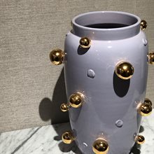 Hög vas i keramik - lavendel/guld