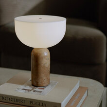 mariella-new-works-portable-Kizu-Portable-Table-Lamp--miljöbild-