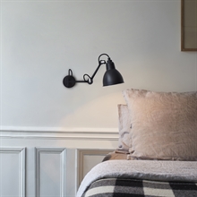 mariella_dcw_editions_lampe_gras_204_wall_lamp_lifestyle